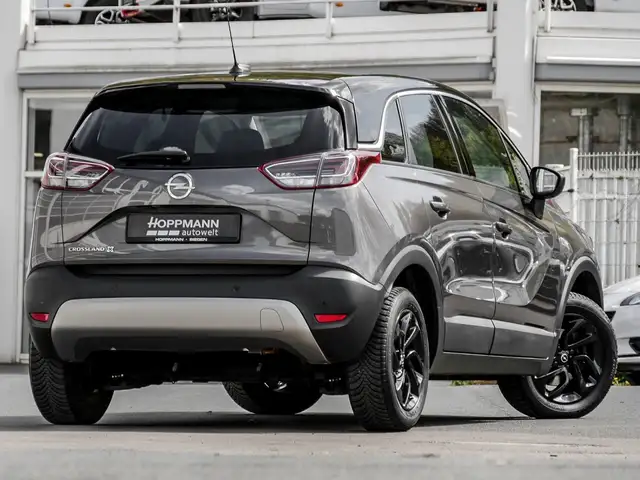 Opel Crossland view 2