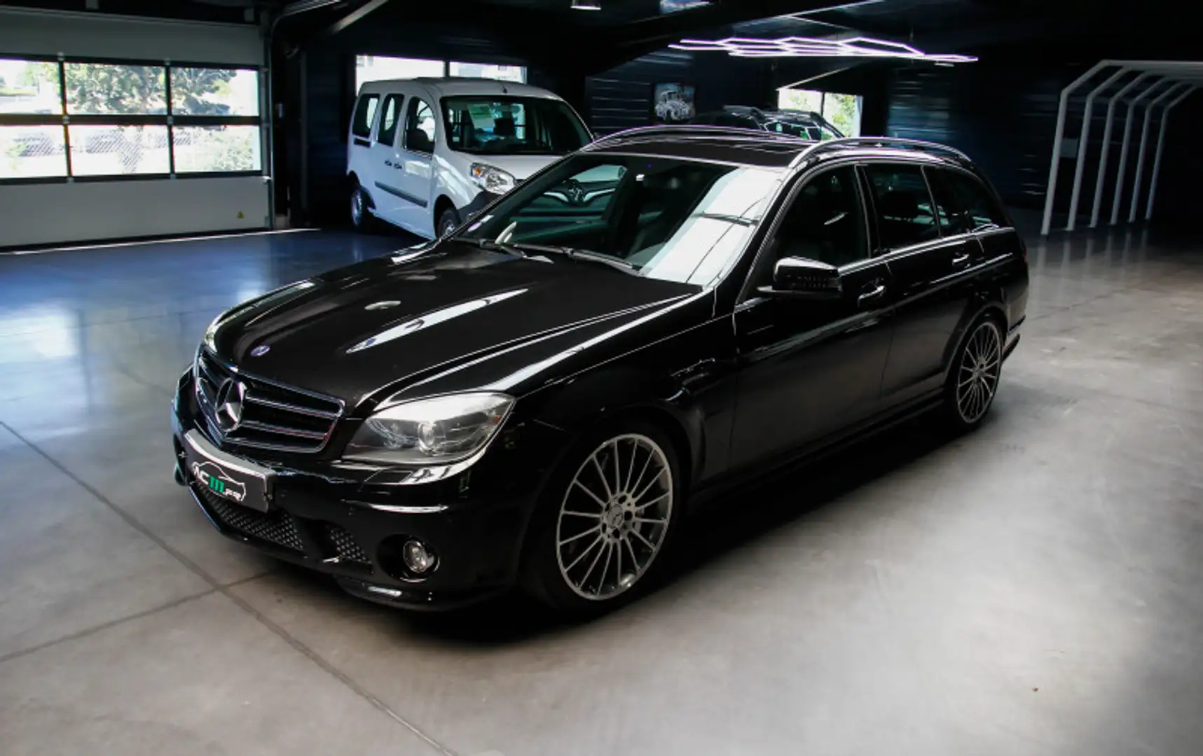 Mercedes-Benz C 63 AMG 63 AMG Noir - 2