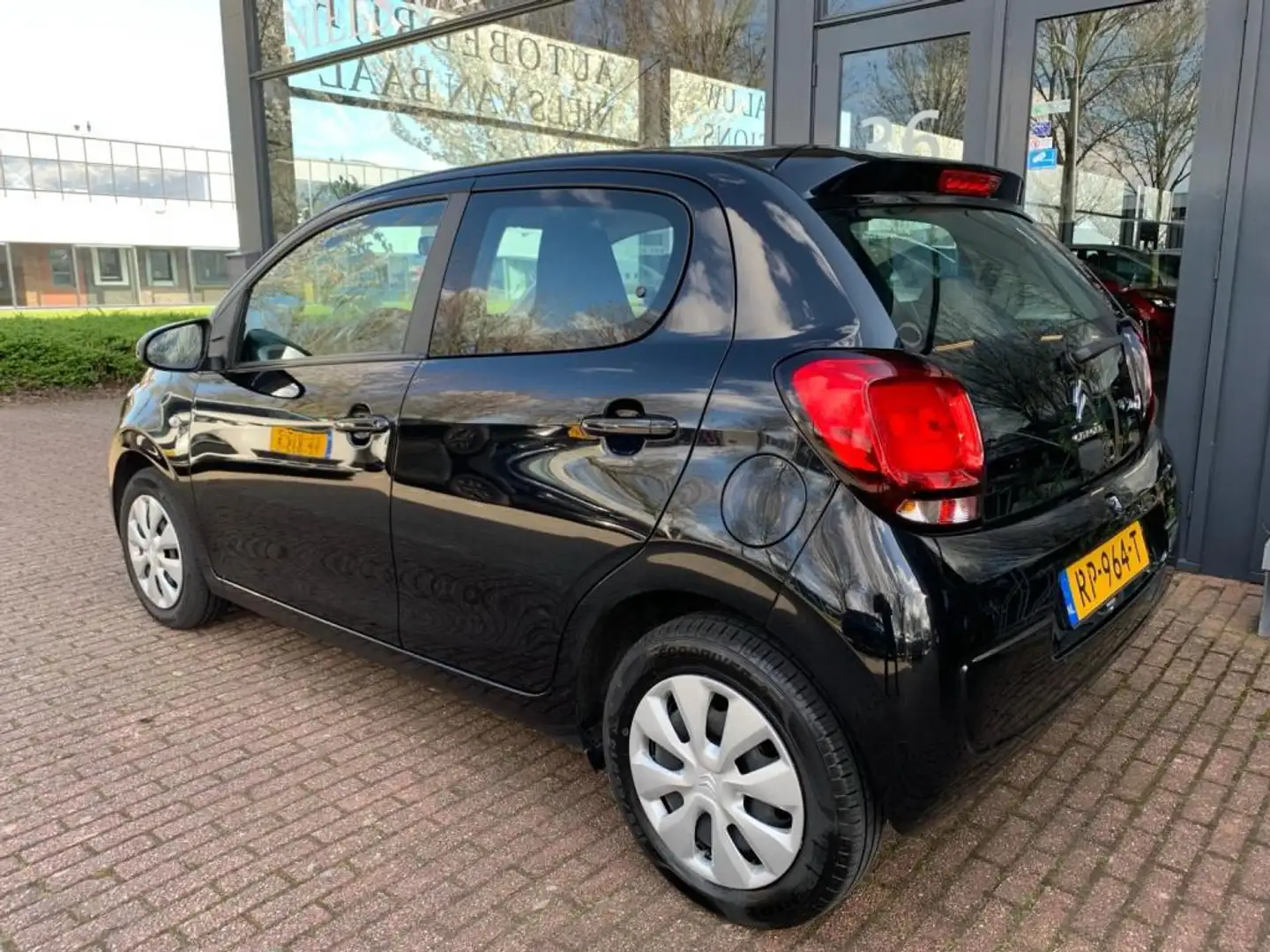 Citroen C1 1.0 e-VTi Feel Airco/5Drs/1 Eigenr/Dealer Onderh. Zwart - 2