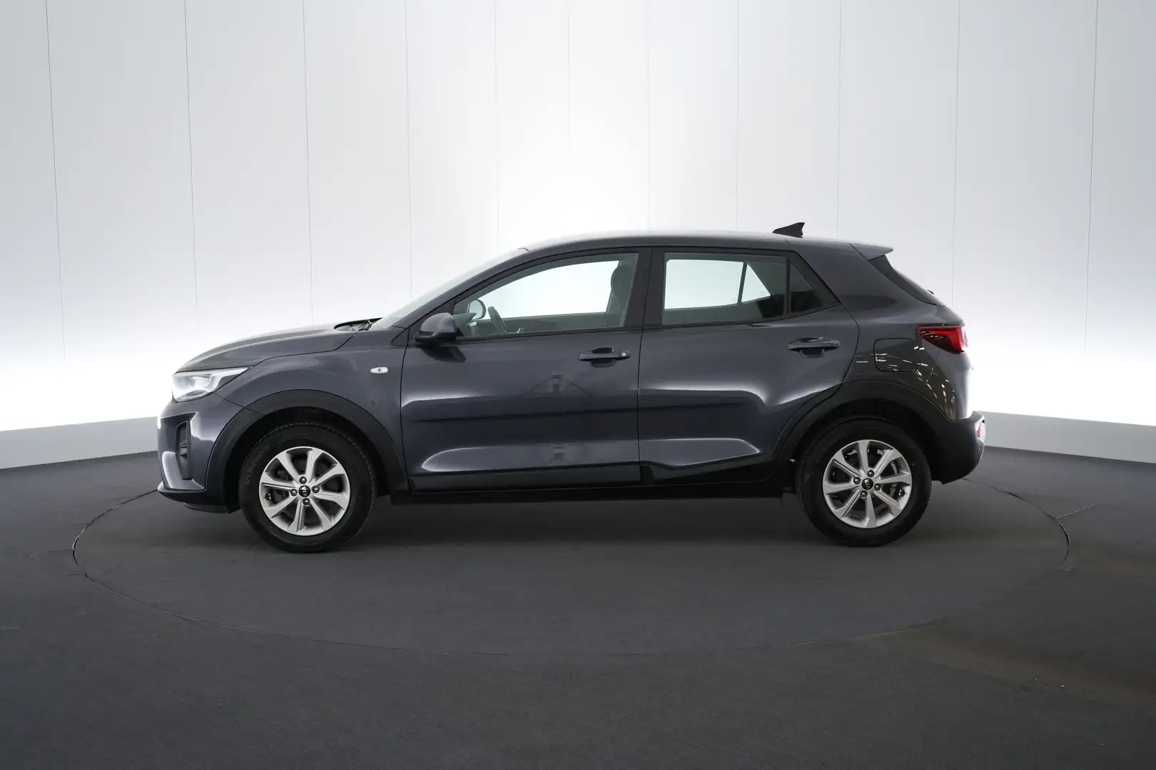 Kia Stonic 1.2i Easy ISG GPS PDC CAM Carplay BT Airco Gris - 2