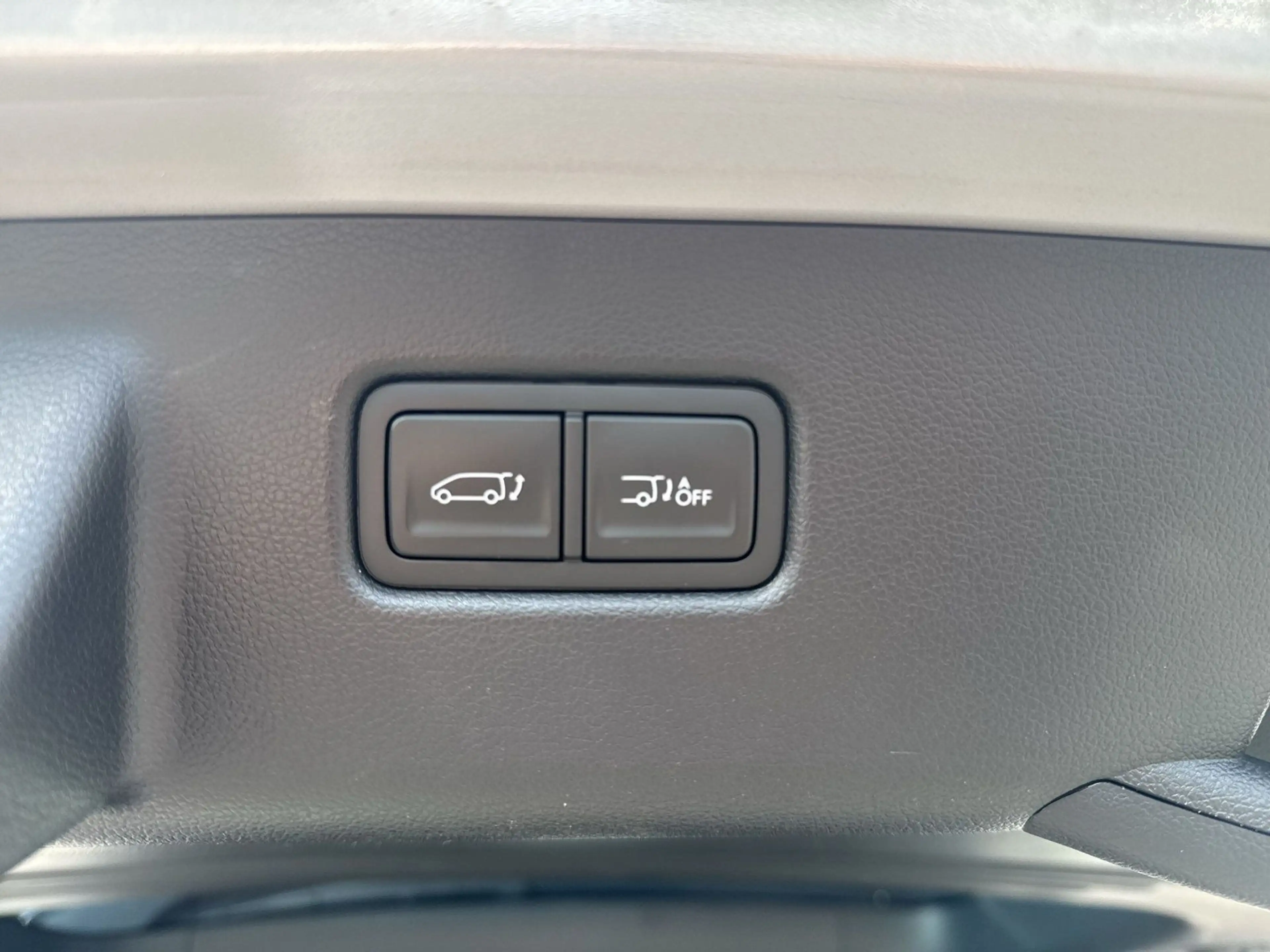 Hyundai STARIA STARIA SIGNATURE 2.2 CRDi 8AT 2WD +NAVI+KAM+ALL+ — photo 15