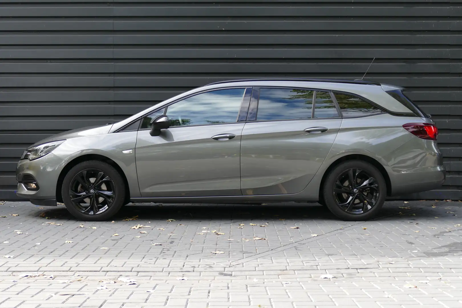 Opel Astra Sports Tourer 1.2 TURBO 130PK BUSINESS ELEGANCE / Gris - 2