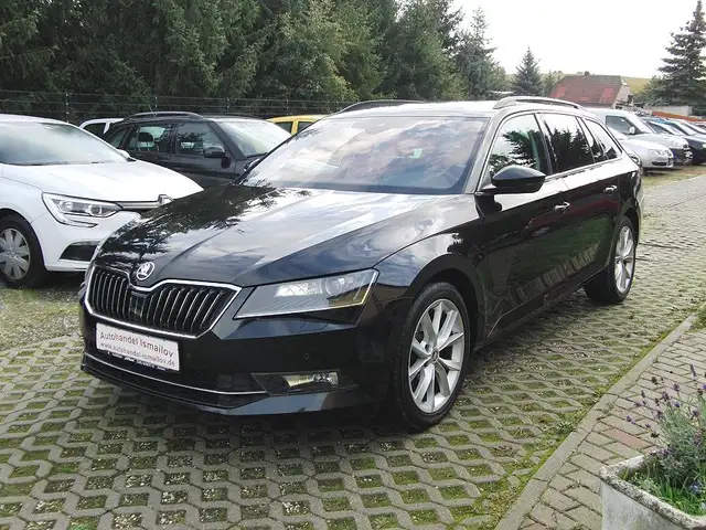 Skoda Superb Combi 2.0 TDI Style Automatik