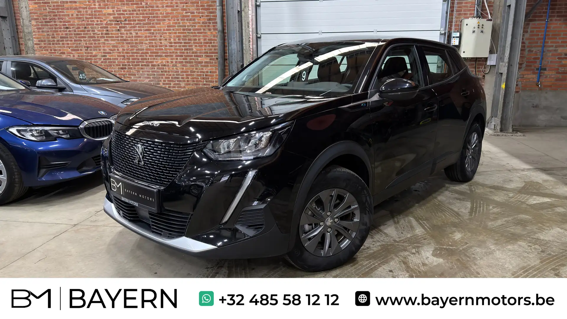 Peugeot e-2008 50 kWh Navi CarPlay Camera Elektrische Garantie Noir - 1