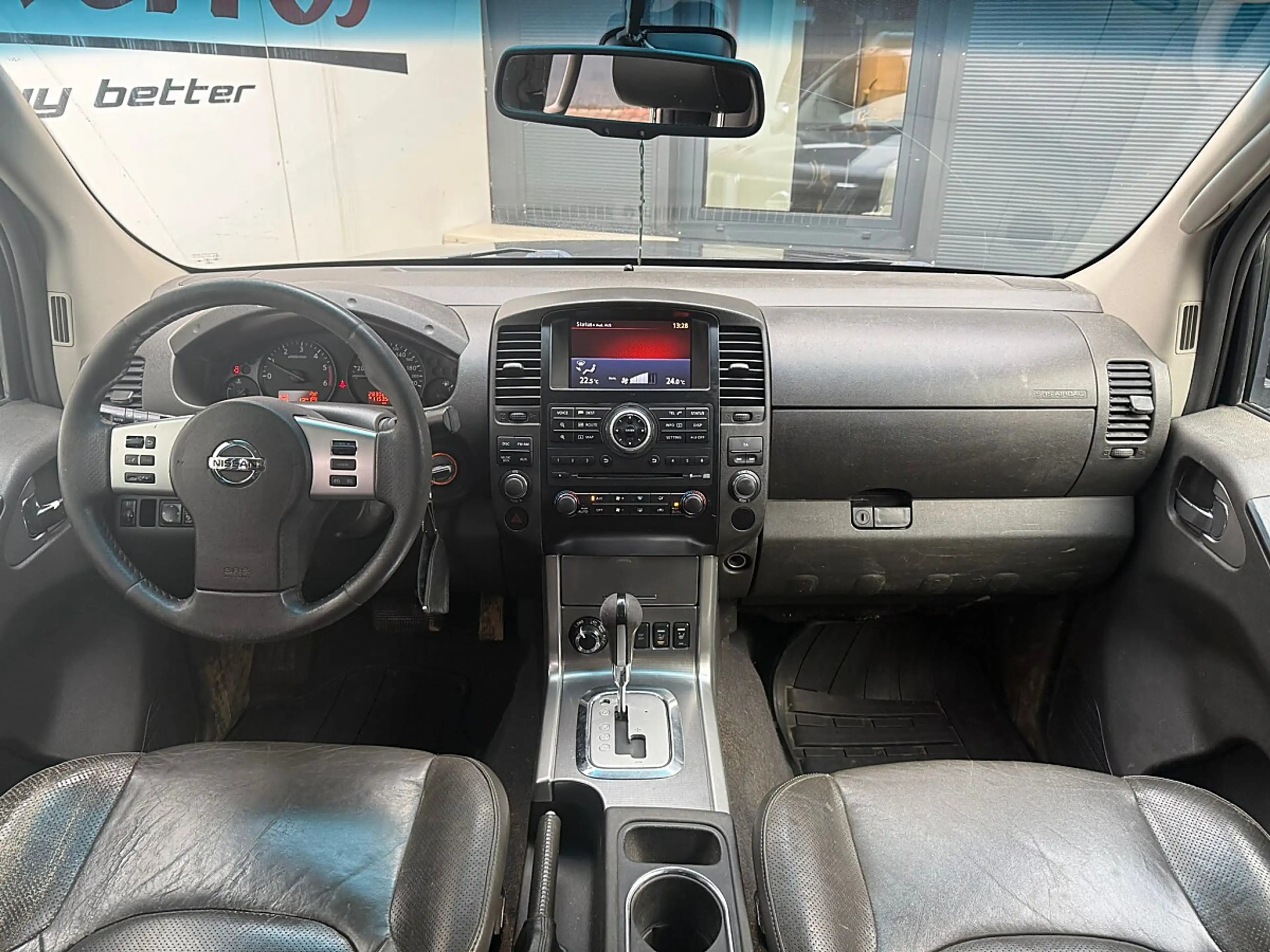 Nissan Navara Navara Automatik *EXPORT* — photo 11