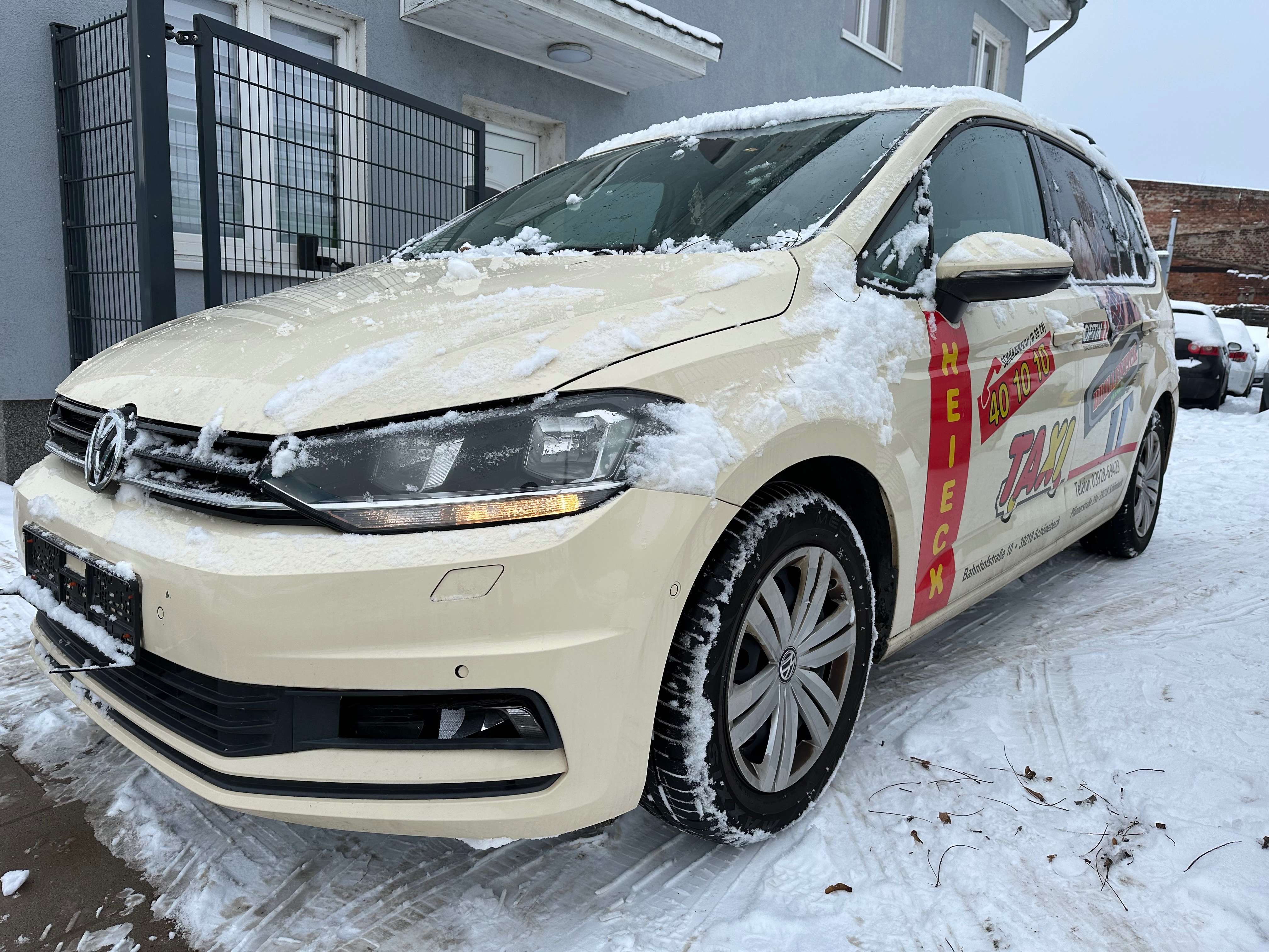 Second hand Volkswagen Touran 1.6