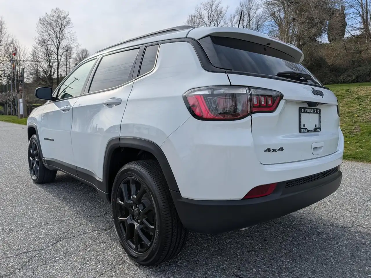 Jeep Compass снимка Jeep Compass