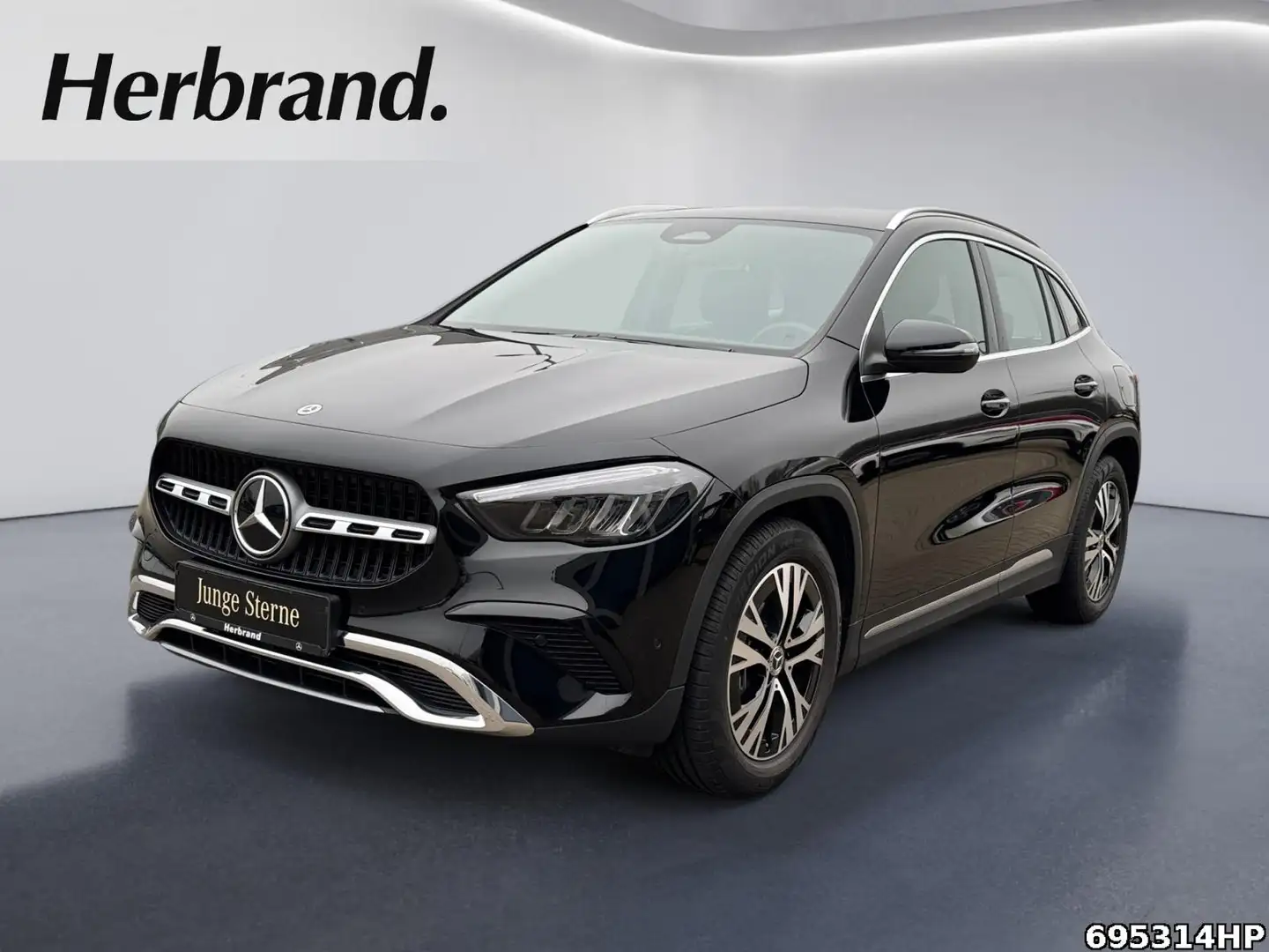 Mercedes-Benz GLA 200 Progressive  AHK EASYPACK Lenkradhzg  . Schwarz - 1