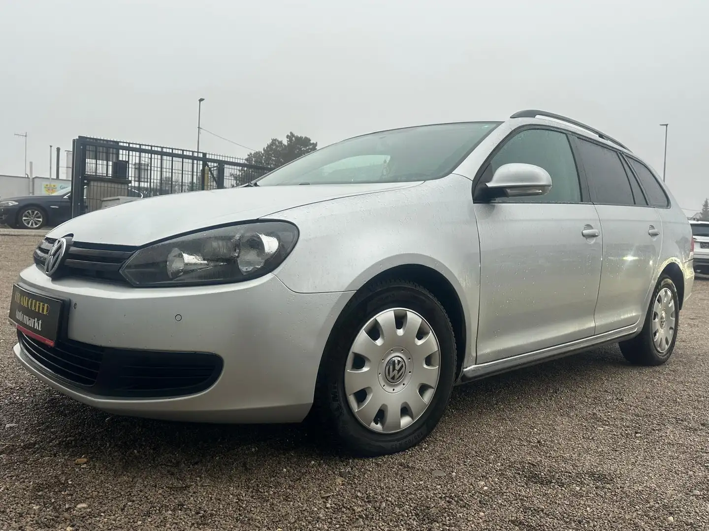 Volkswagen Golf Variant 1.6 TDI Trendline **Finazierung** Grau - 2