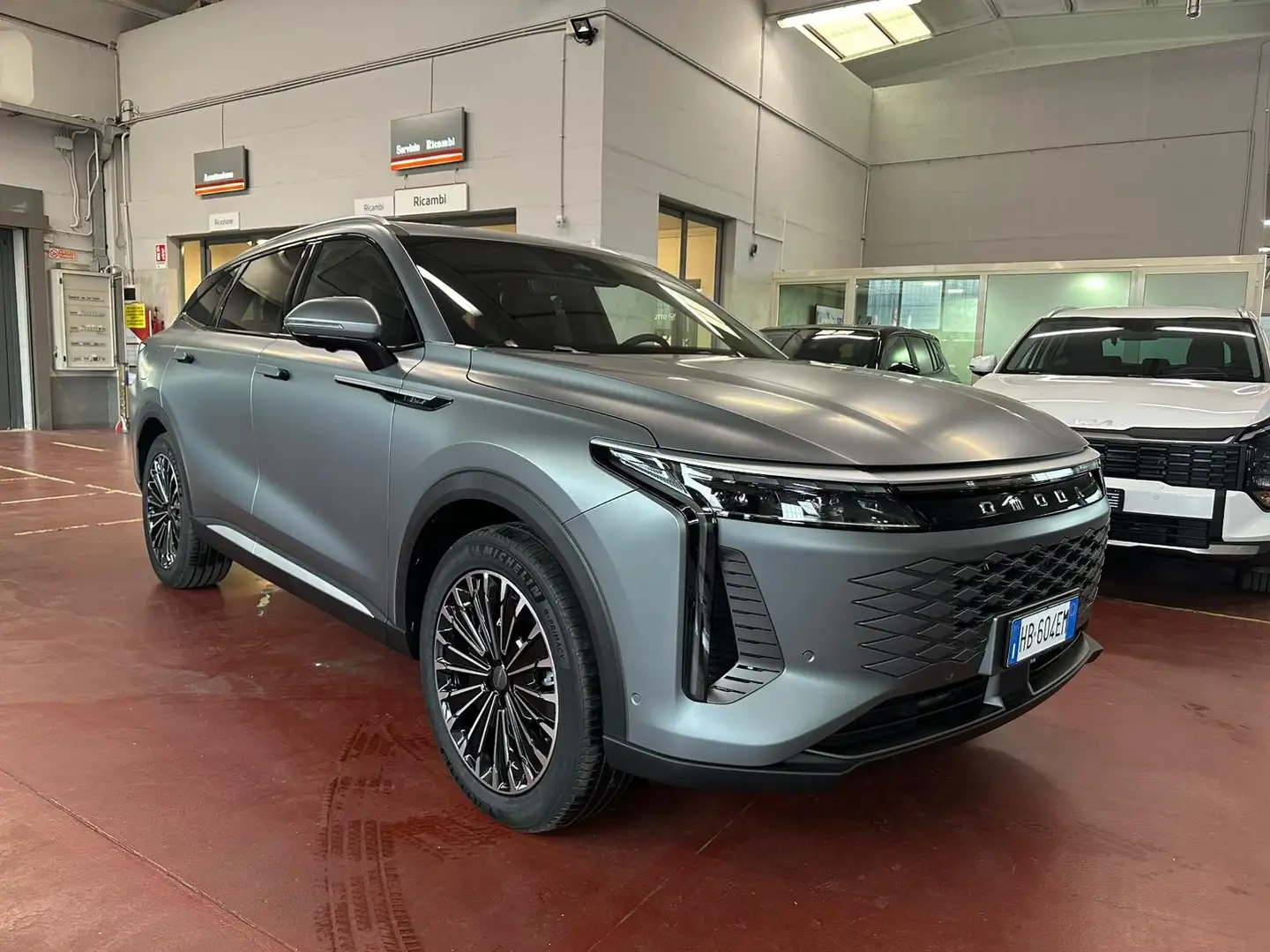 Omoda 9 1.5 TGDI Super Hybrid System i-AWD Сірий - 1