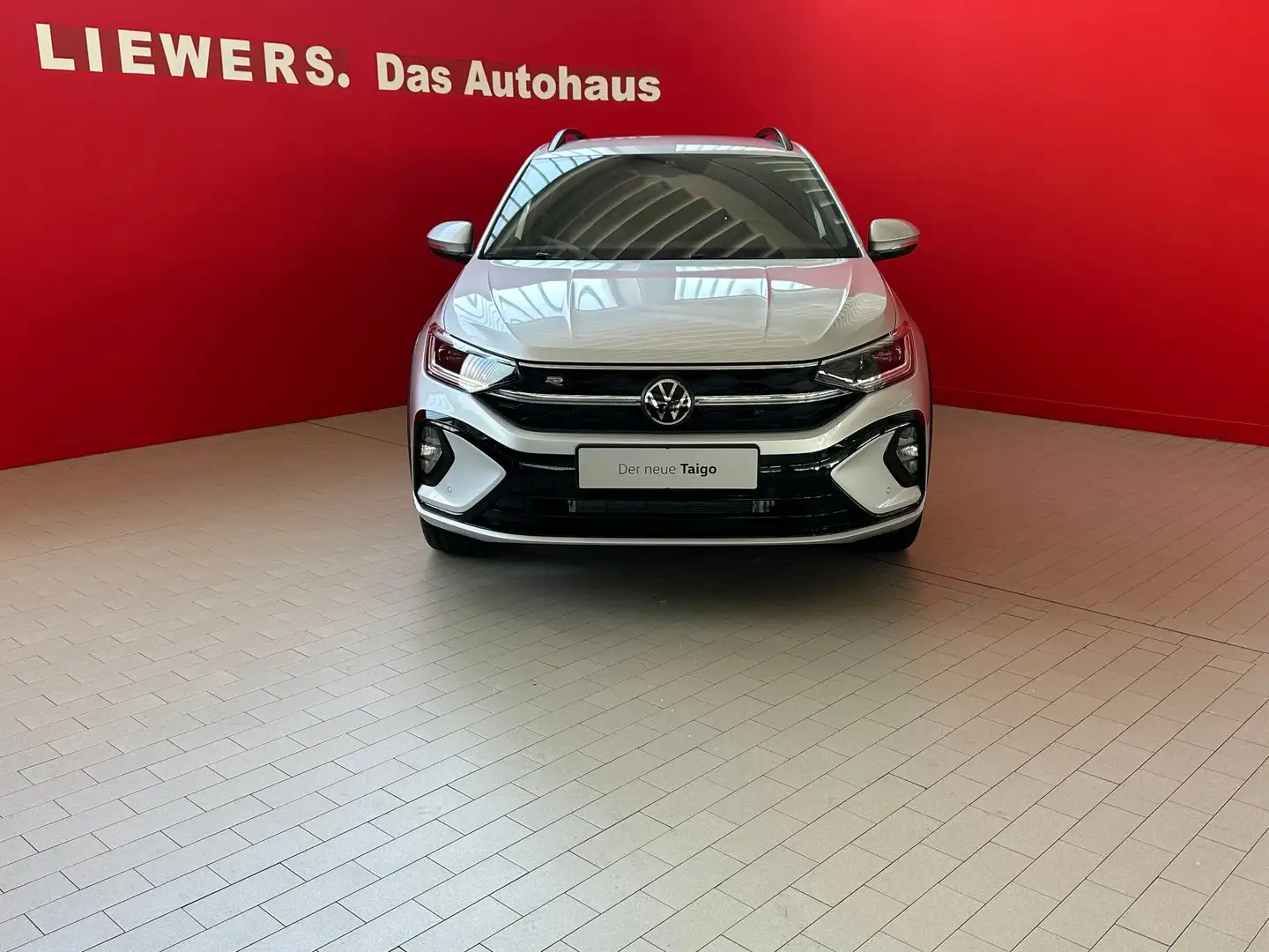 Volkswagen Taigo Sport TSI DSG Silber - 2