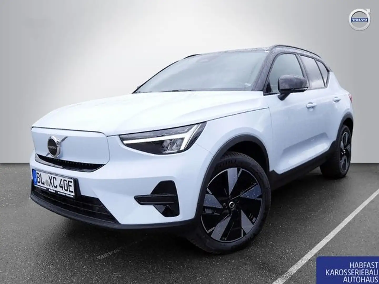 Volvo XC40 Plus Recharge Pure Electric 2WD STANDHZ LED Blau - 1