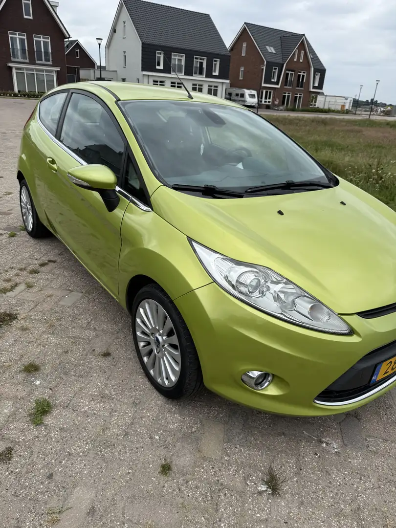 Ford Fiesta 1.25 Titanium Groen - 2