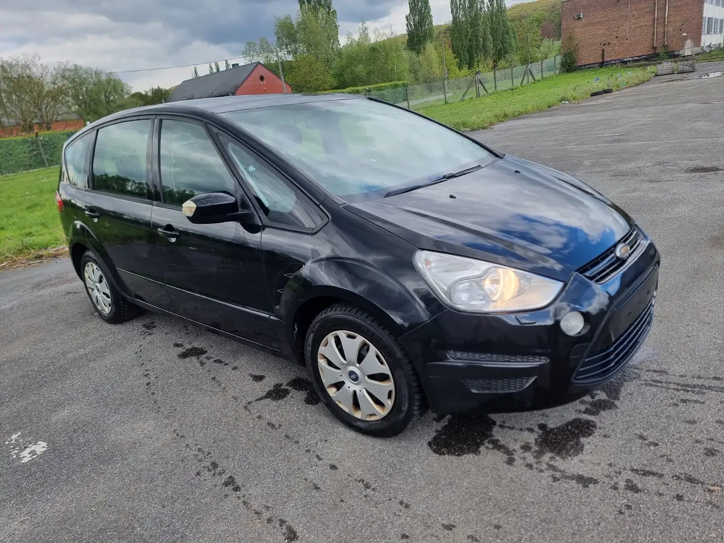 Ford S-Max 2.0 TDCi DPF Trend 7 place Noir - 2