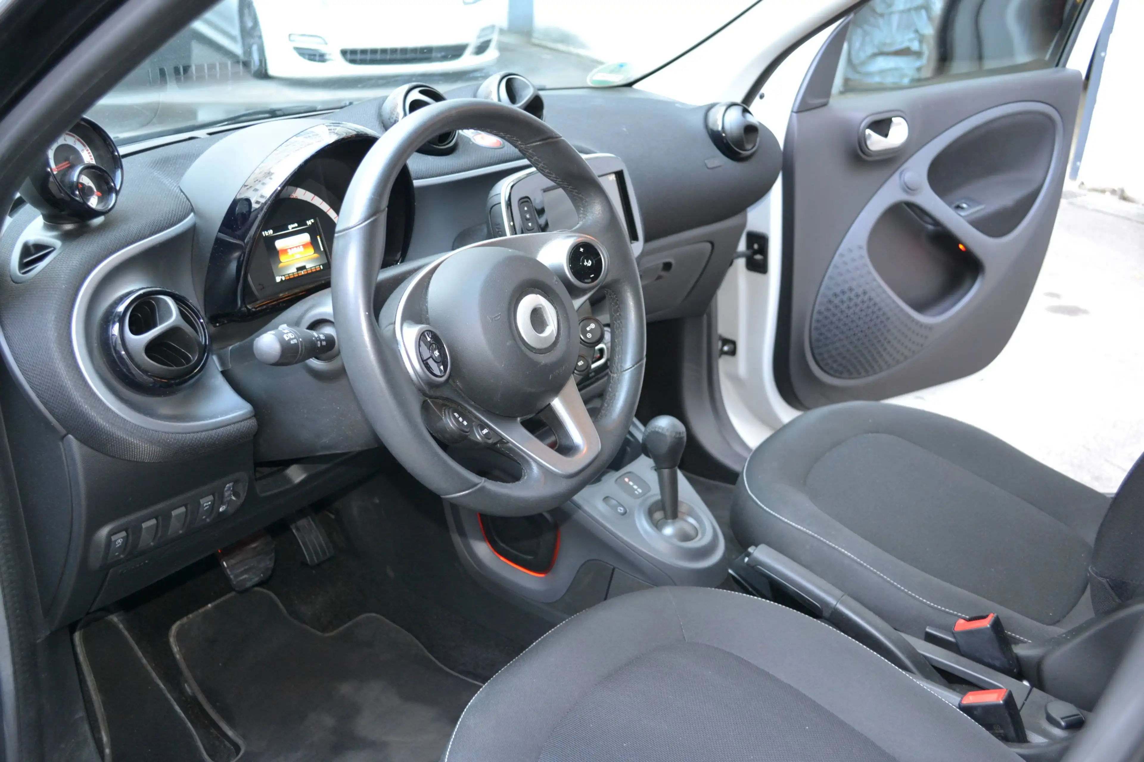 smart forFour smart forfour passion — photo 8