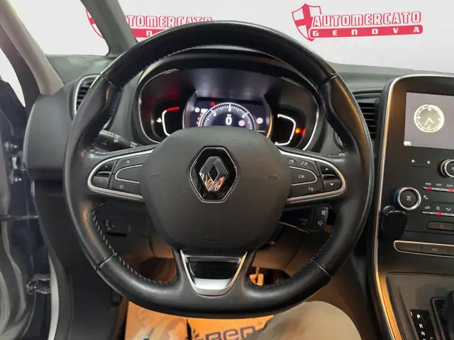 Renault Scenic view 11