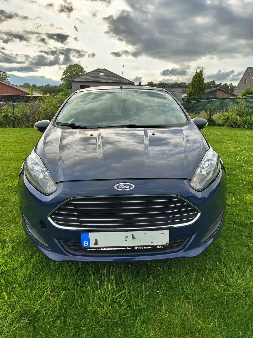 Ford Fiesta 1.25 Ambiente - 2