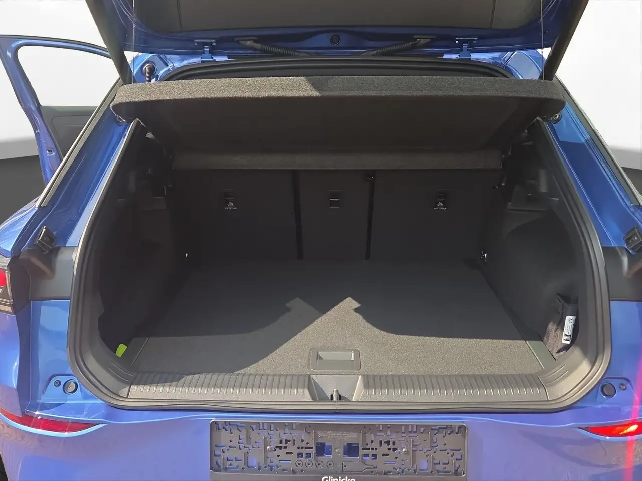Volkswagen T-Roc R-Line 1.5 eTSI (150 PS) DSG | AHK 10
