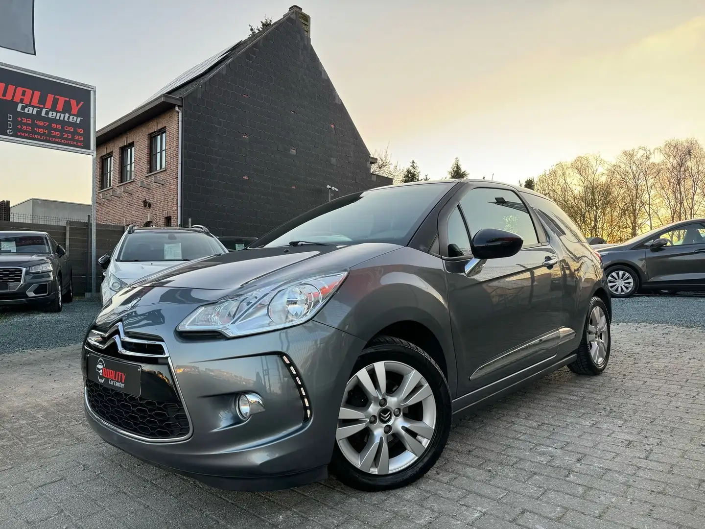 Citroen DS3 1.6i  79000KM  AUTOMAAT  Garantie Grijs - 1