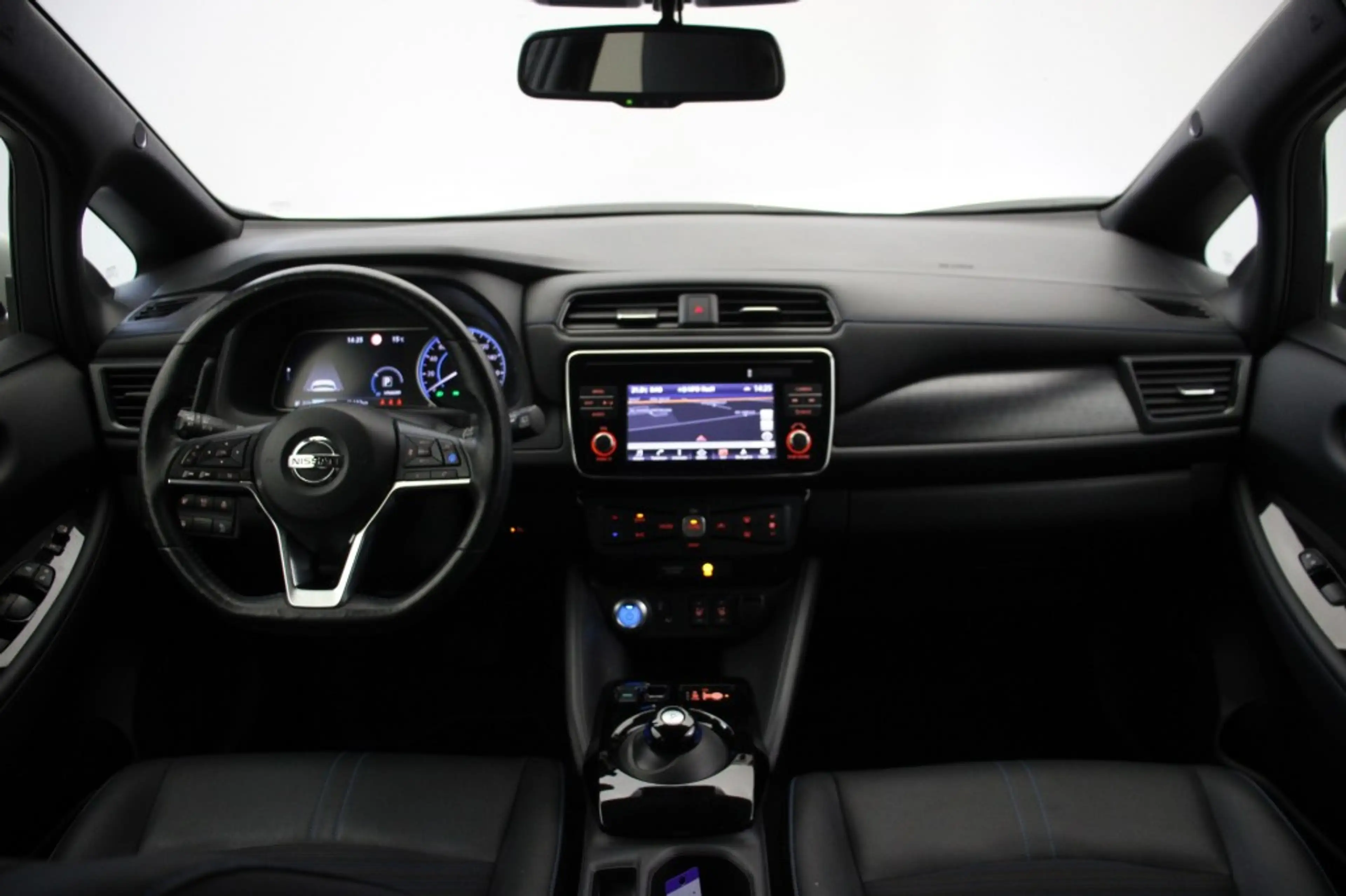 Nissan Leaf Tekna 40 kWh - Carplay, Camera, Adapt. Cruise, Hal — photo 2