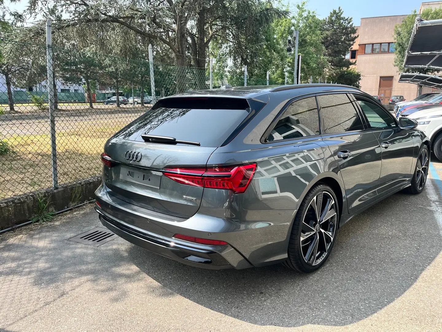 Audi A6 Avant 40  tdi mhev S line edition quattro s-tronic Grau - 2