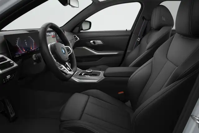 BMW 3 Series view 4