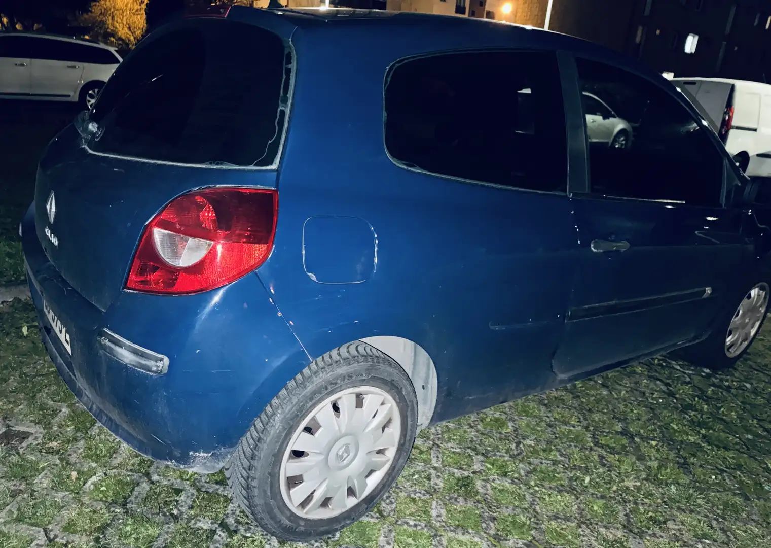 Renault Clio 1.6 16v Initiale Proactive A - 1