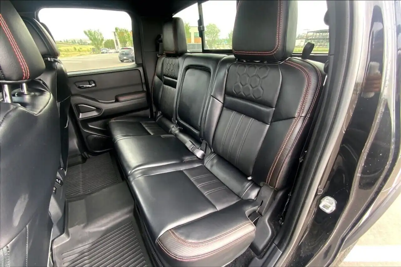 Nissan Frontier снимка Nissan Frontier
