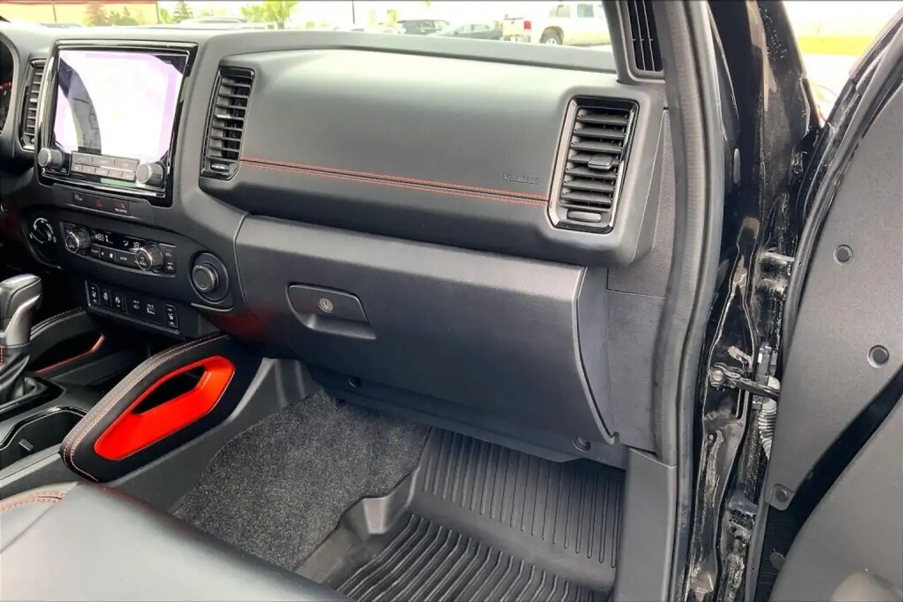 Nissan Frontier снимка Nissan Frontier