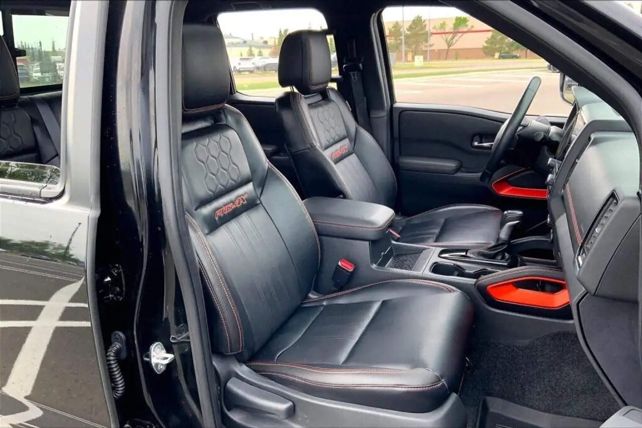 Nissan Frontier снимка Nissan Frontier