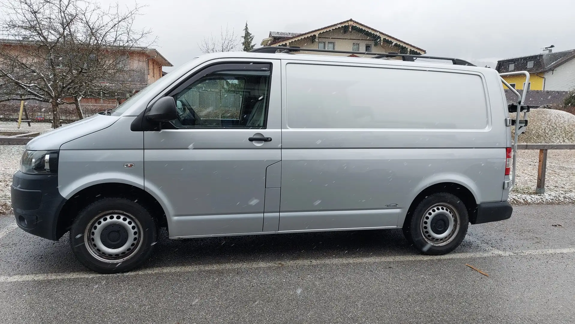 Volkswagen T5 Transporter Grau - 2
