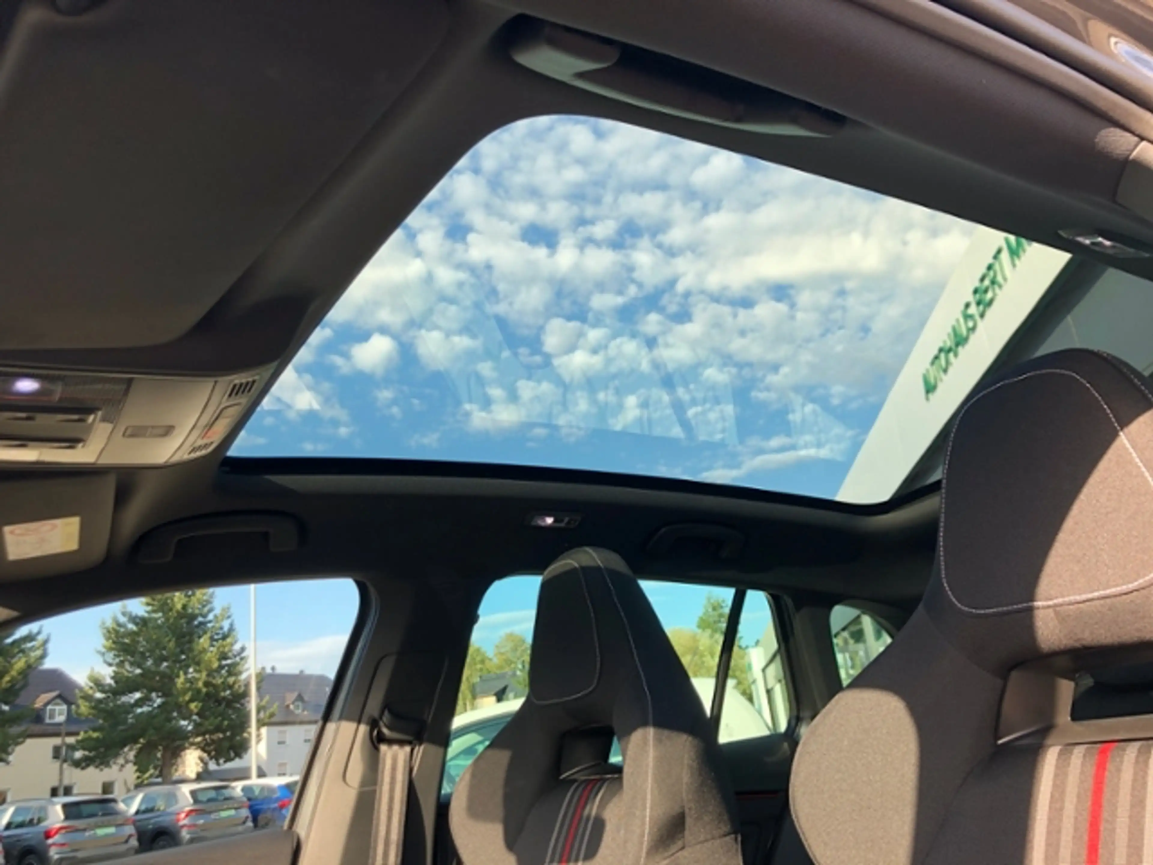 Skoda Scala Monte Carlo TSI DSG Matrix SHZ SmartLink — photo 11