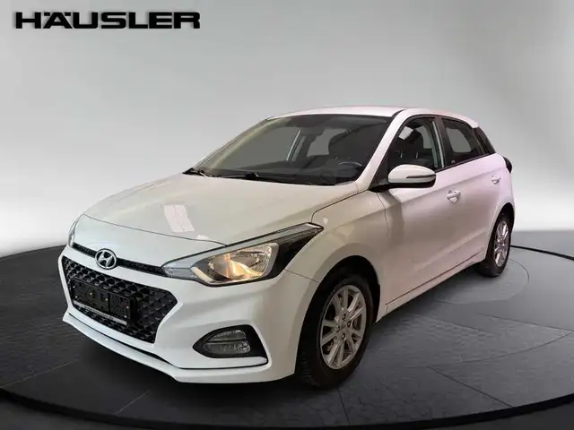 Hyundai i20 1.0 Trend Automatik Klima PDC Sitzheizung
