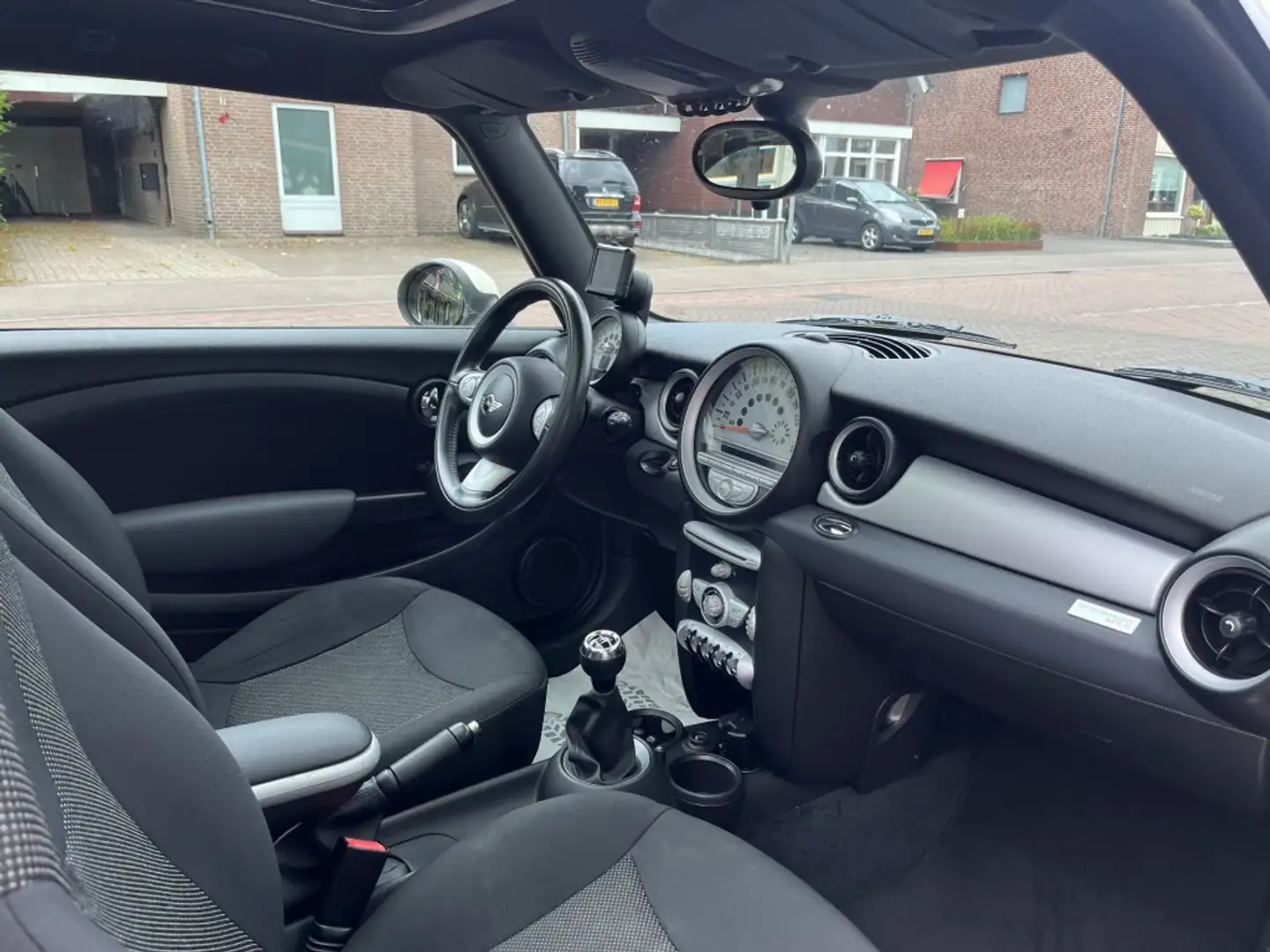 MINI One Clubman 1.4 ONE ANNIVERSARY / SCHUIFDAK / AIRCO / LMV 17 / Wit - 2