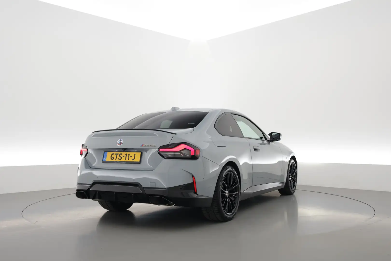 BMW 240 2-serie Coupé M240i xDrive 375pk | HUD | Camera | Gris - 2