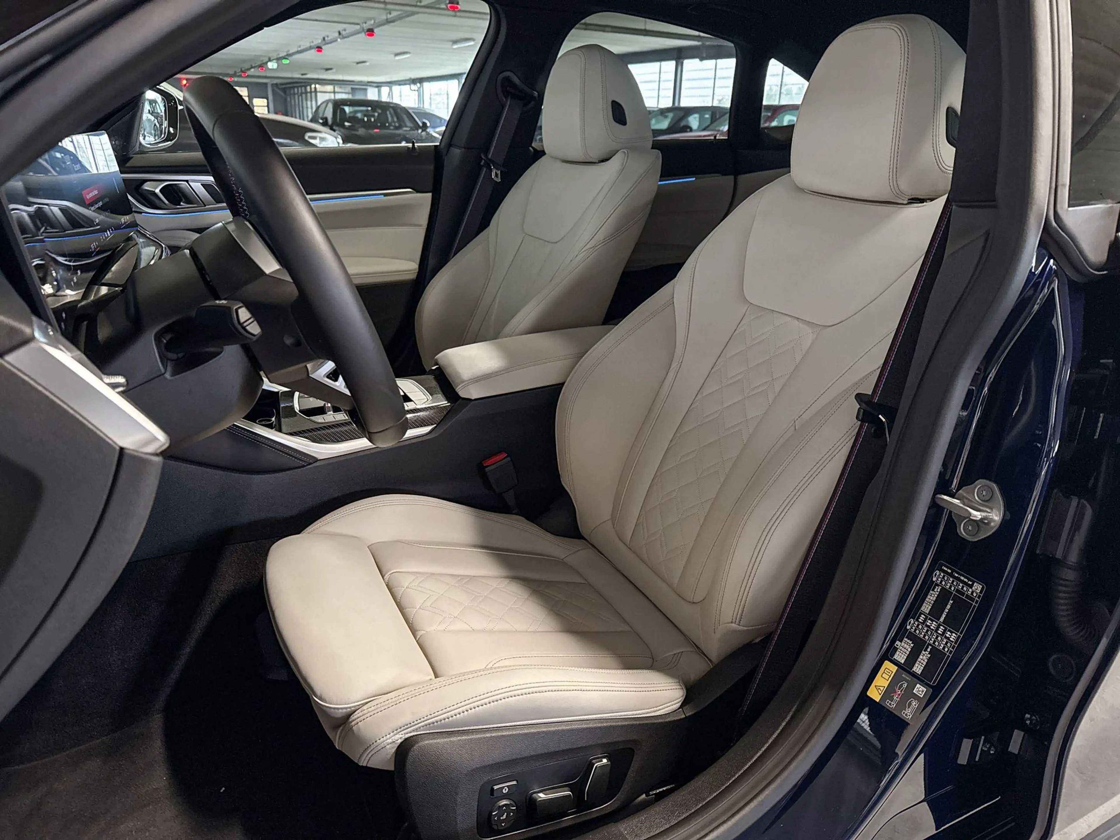 BMW i4 M60 84 kWh — photo 9