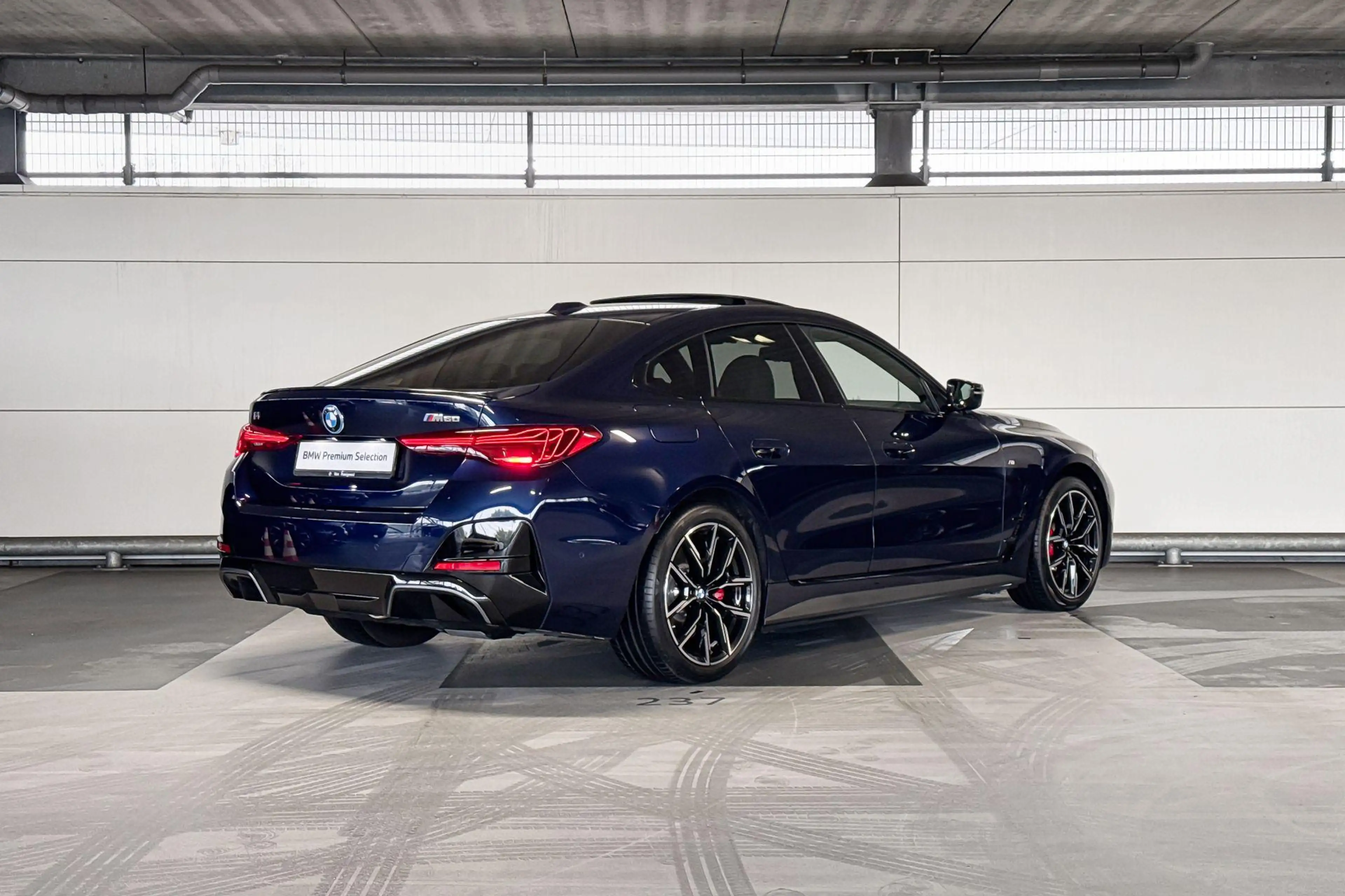BMW i4 M60 84 kWh — photo 6