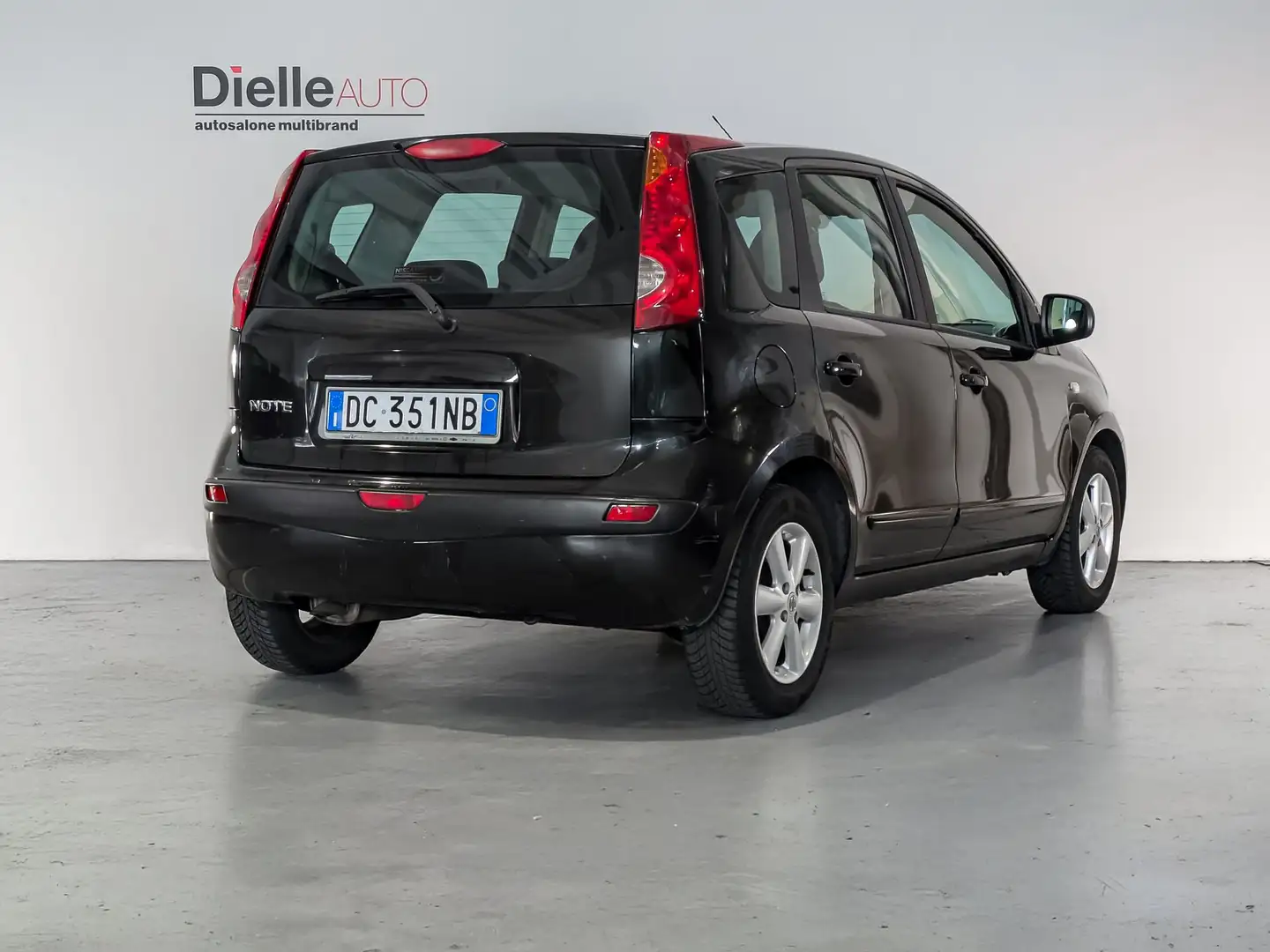Nissan Note Note 1.4 16V Acenta 88CV Nero - 2