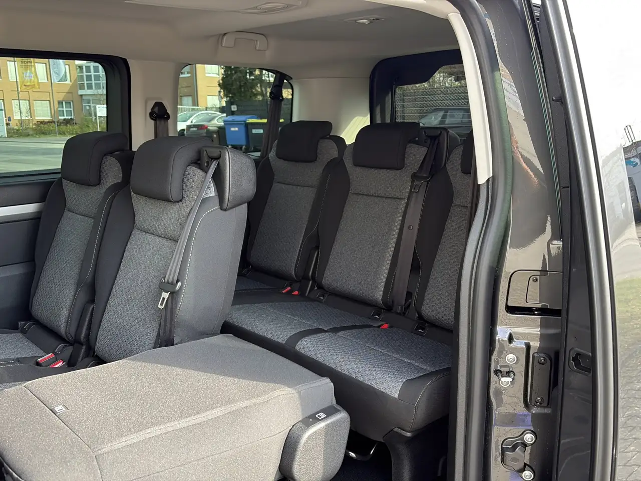Peugeot Traveller Active L2 15