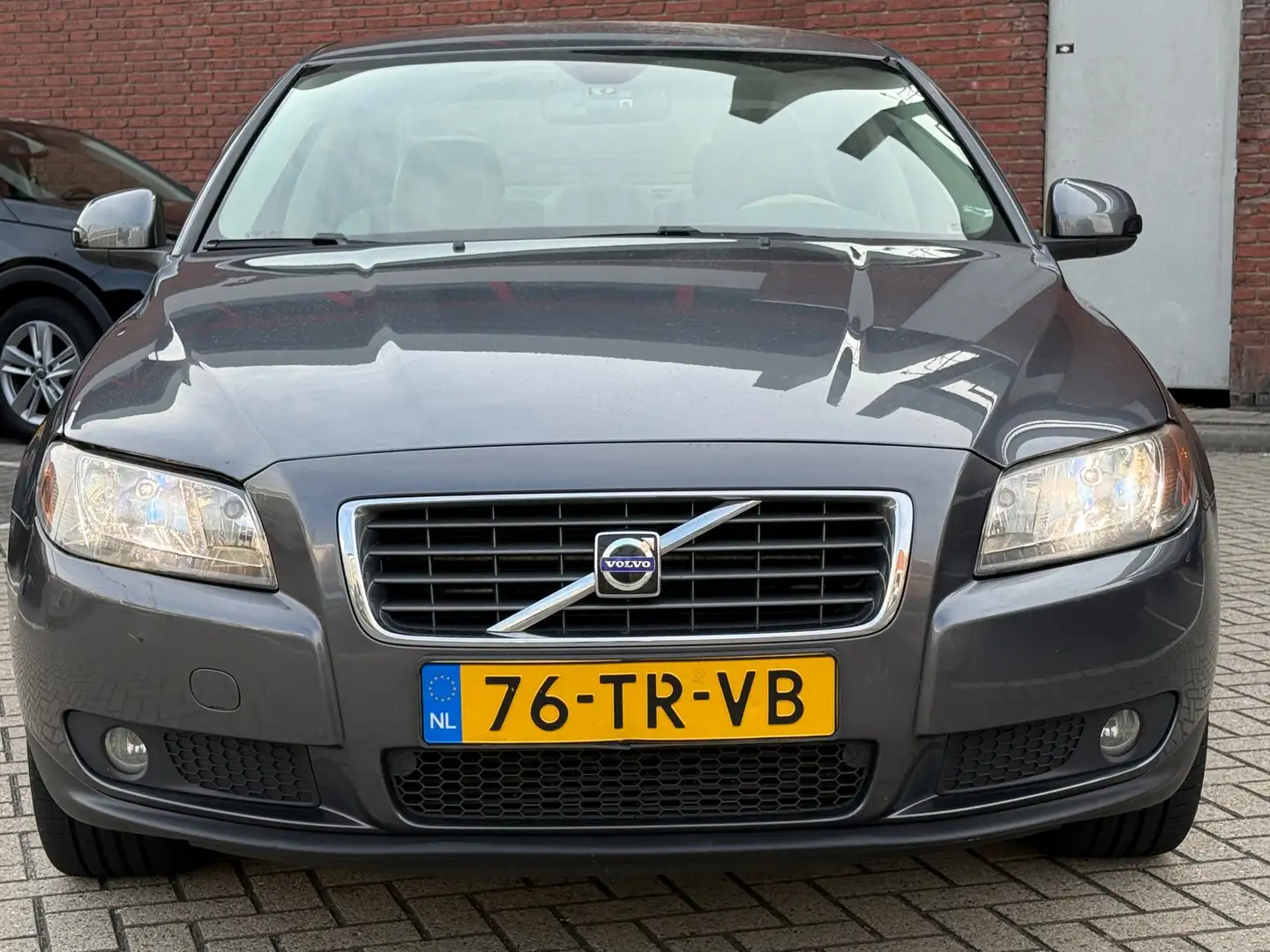Volvo S80 2.5 T Kinetic|AUTOMAAT|LEDER|NAVI|PDC|CLIMA Grau - 2