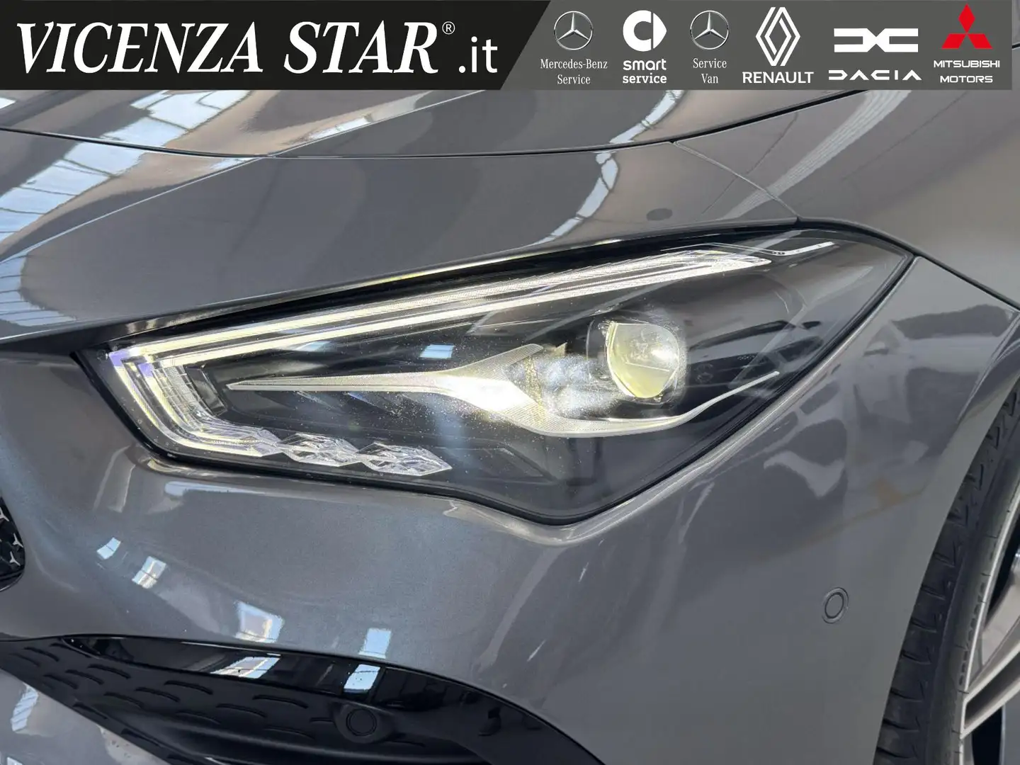 Mercedes-Benz CLA 200 MHV S.B. AMG PREMIUM Сірий - 2