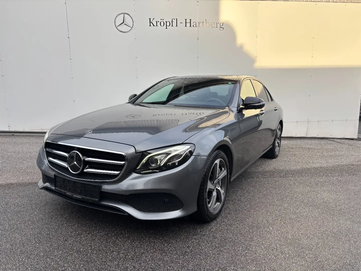 Mercedes-Benz E 400 d 4MATIC Limousine KeyGo PTS Shz eHeck AIR Grau - 2