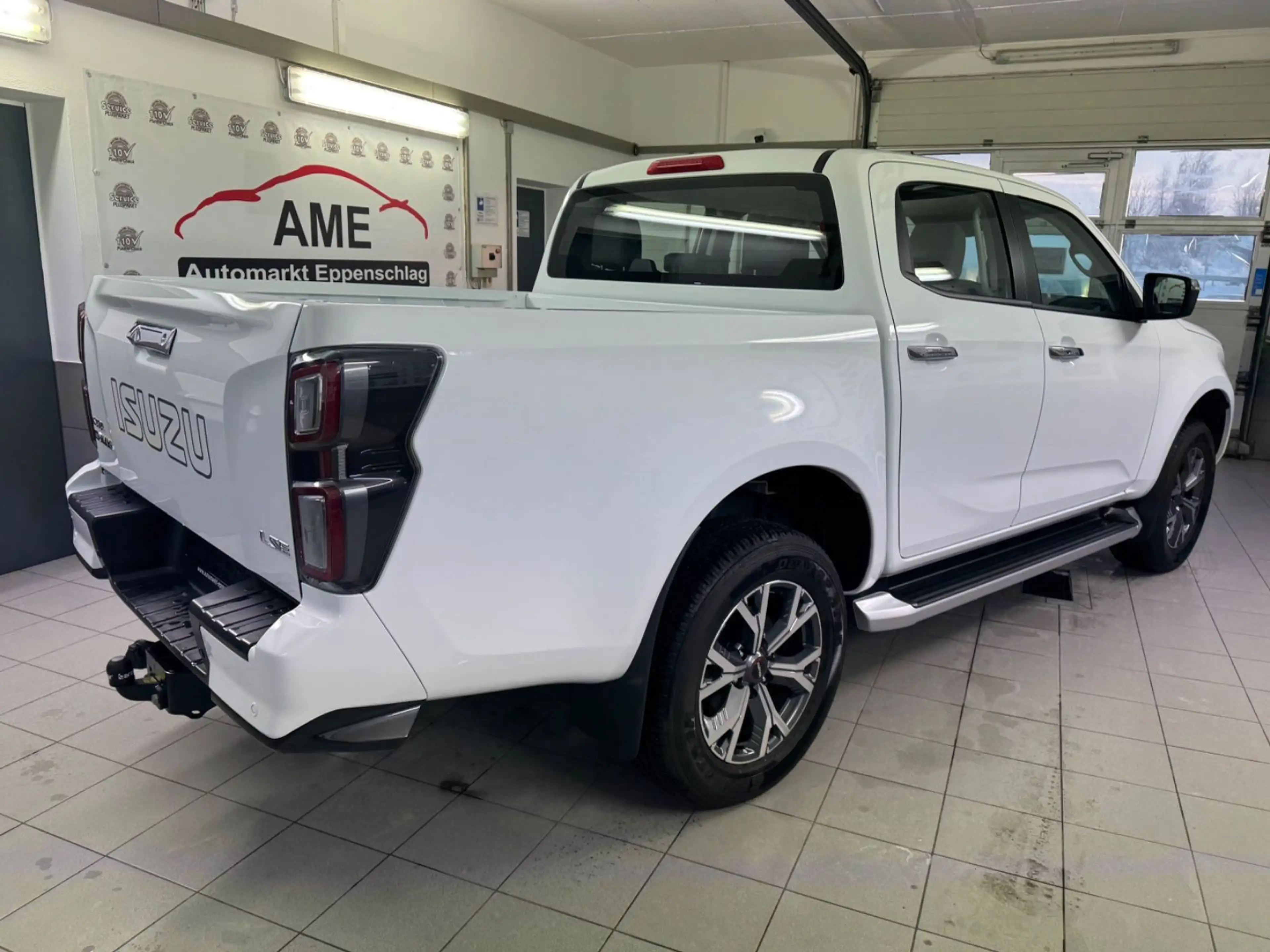 Isuzu D-Max Double Cab 4WD LSE *Schalter|KAMERA|AHK* — photo 5