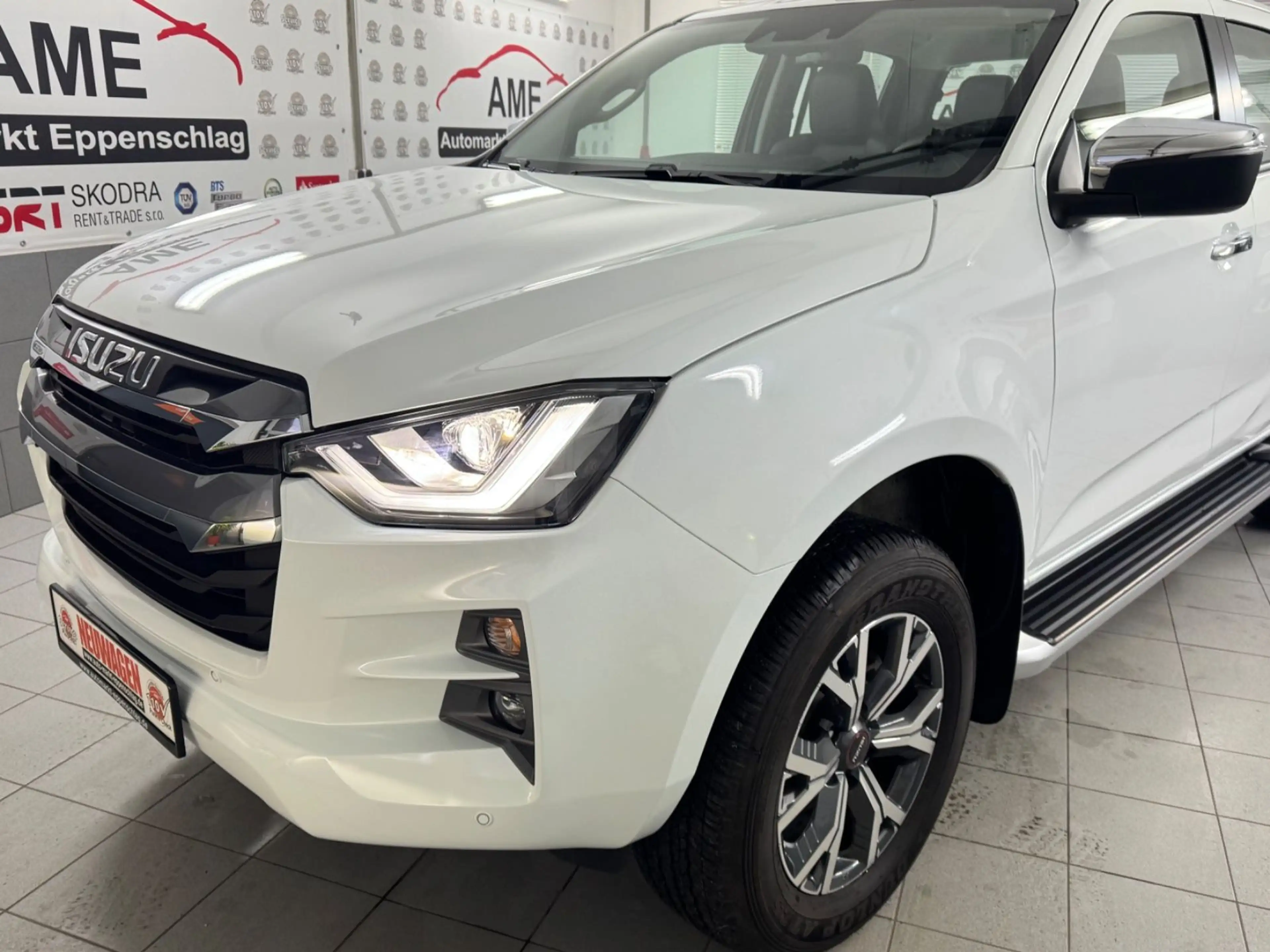 Isuzu D-Max Double Cab 4WD LSE *Schalter|KAMERA|AHK* — photo 9