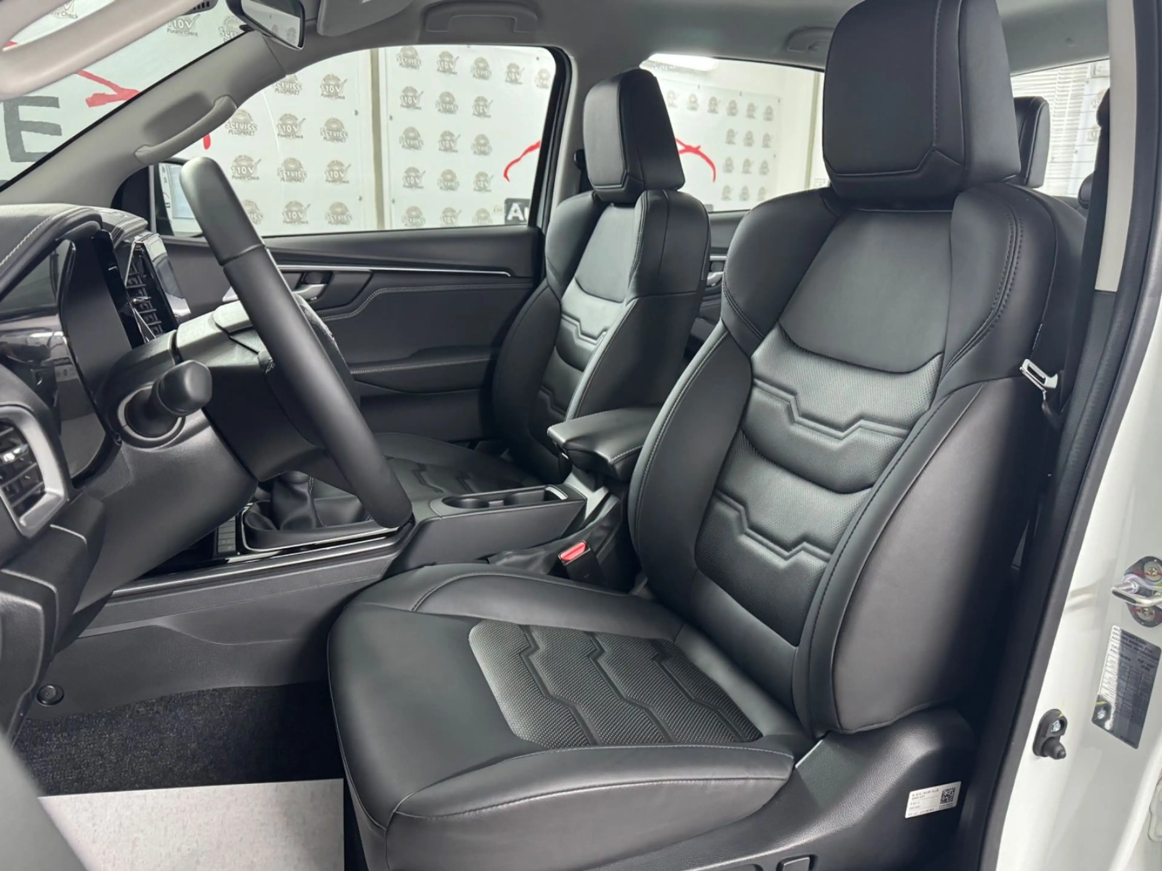 Isuzu D-Max Double Cab 4WD LSE *Schalter|KAMERA|AHK* — photo 15