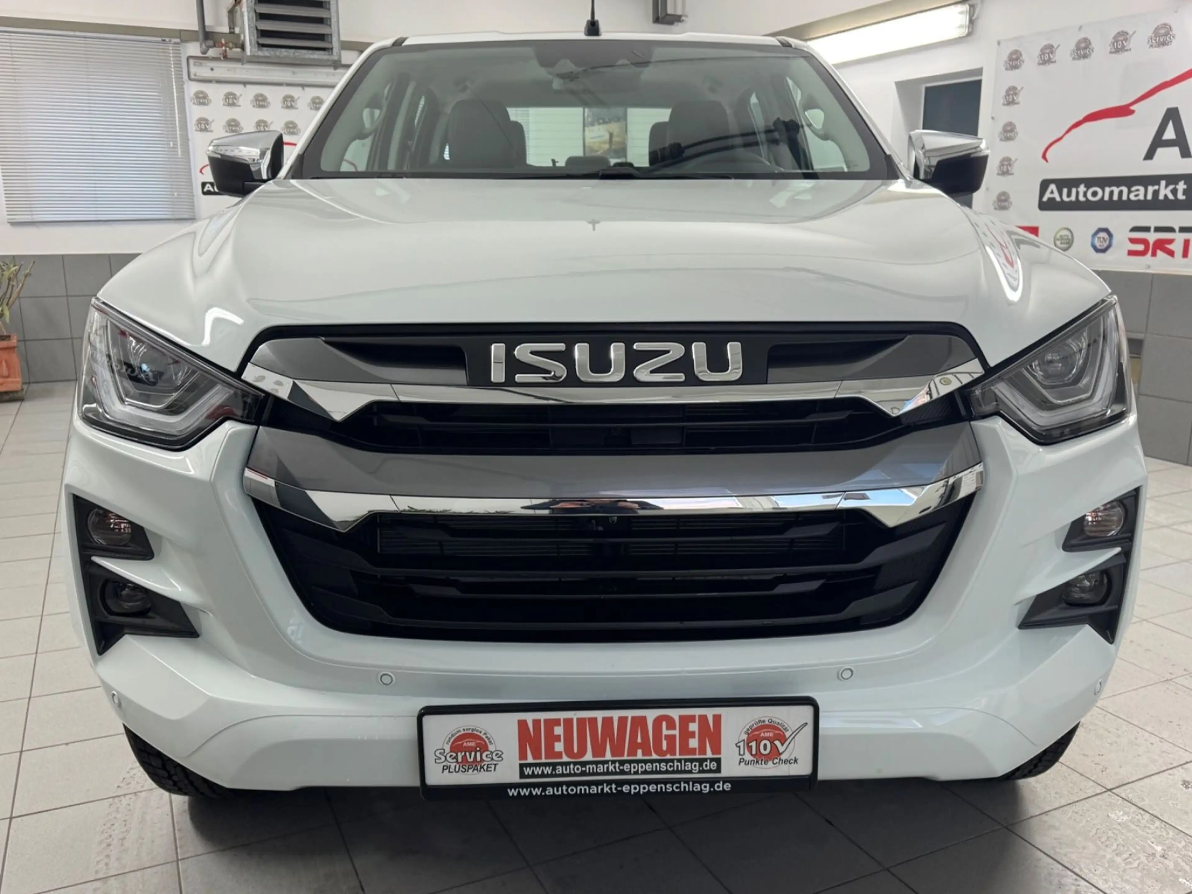 Isuzu D-Max Double Cab 4WD LSE *Schalter|KAMERA|AHK* — photo 2