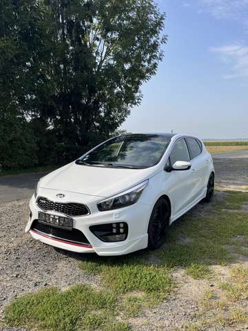 Imagine Kia Ceed / cee'd 1.6 T-GDI GT-Challenge