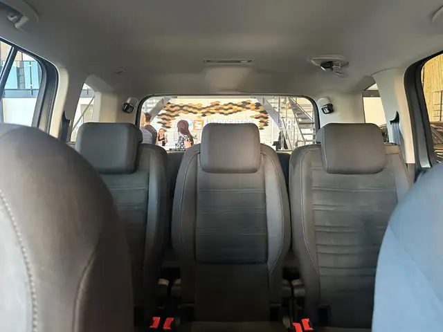 Volkswagen Touran view 11