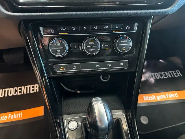Volkswagen Touran view 8