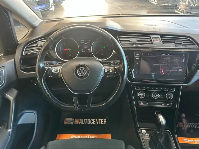 Volkswagen Touran view 7